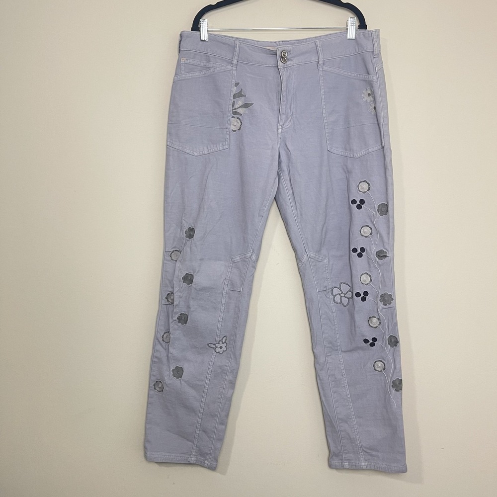 Pilcro Anthropologie Embroidered Floral Utility Boho Artsy Wanderer 33 Tall